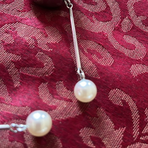 Earrings - Picture 5 of 7